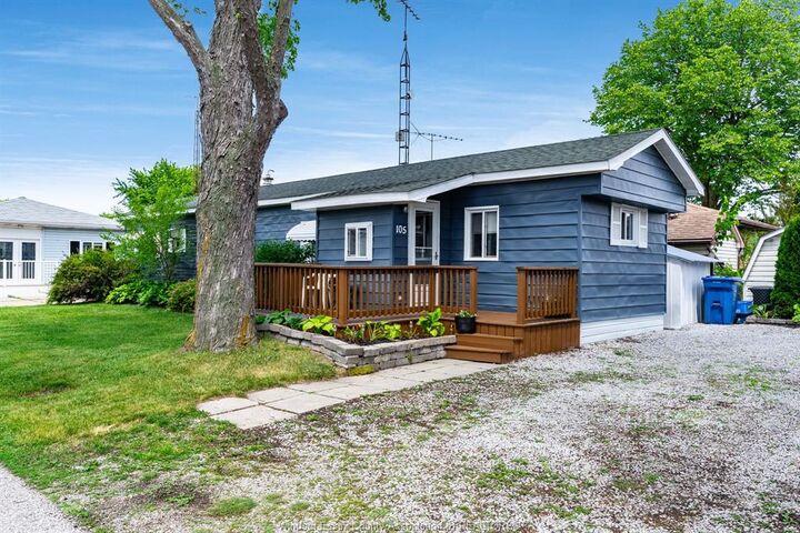Property Photo:  105 Brooks Boulevard  ON N8N 2P7 