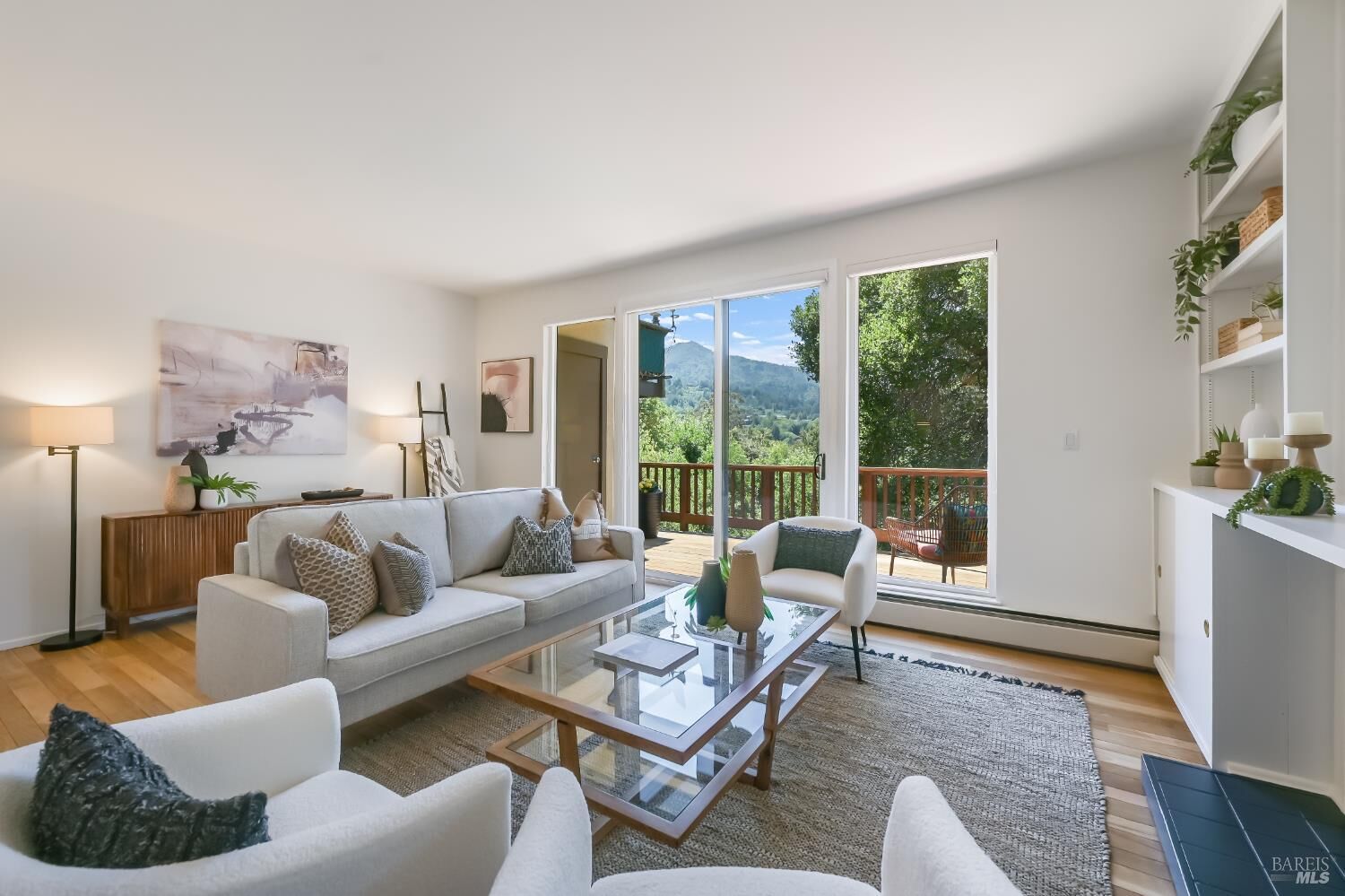 Property Photo:  64 Corte Oriental  CA 94904 