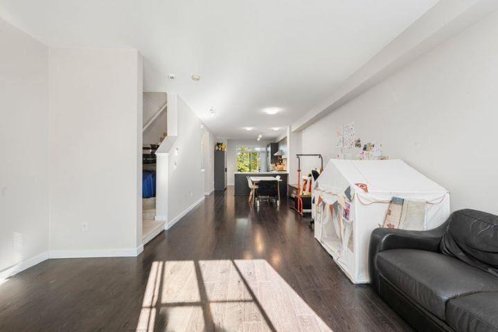 Property Photo:  5551 Admiral Way #27  BC V4K 0C9 