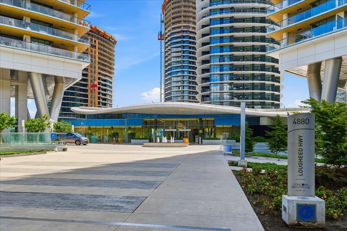 Property Photo:  4880 Lougheed Highway 3201  BC V5C 0N1 