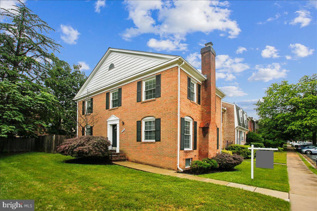Property Photo:  7018 Bradwood Court  VA 22151 