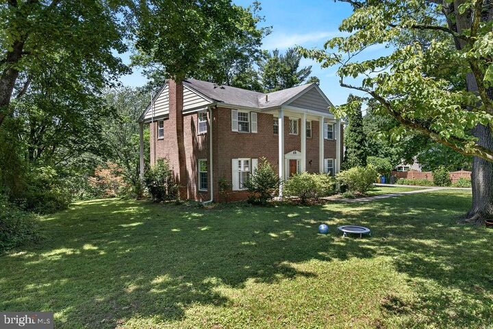 Property Photo:  718 Darby Paoli Road  PA 19073 