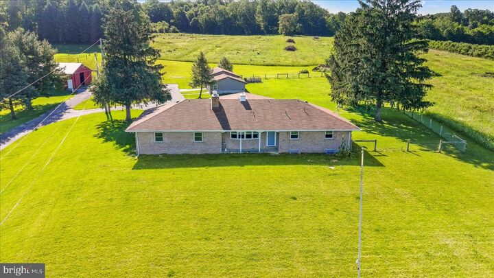 Property Photo: 307 Mountain Road PA 17339