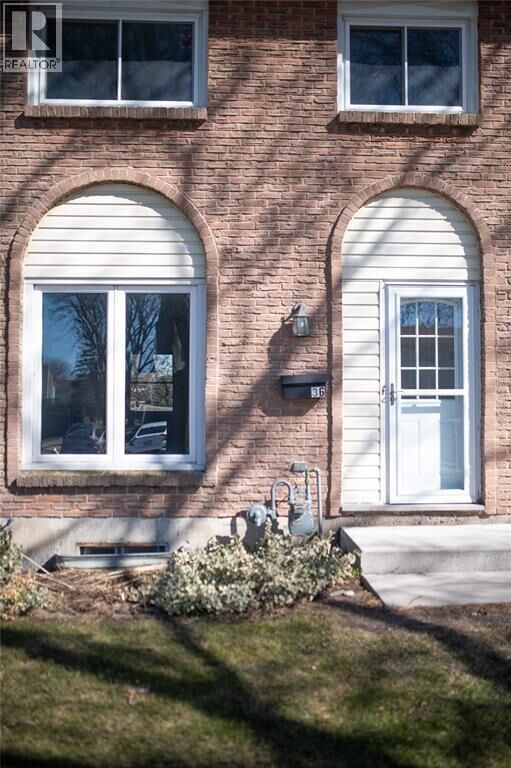 Property Photo:  27 Turner Drive 36  ON N7S 4R9 