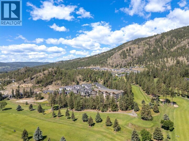 Property Photo: 2470 Tuscany Drive 405 BC V4T 3G8