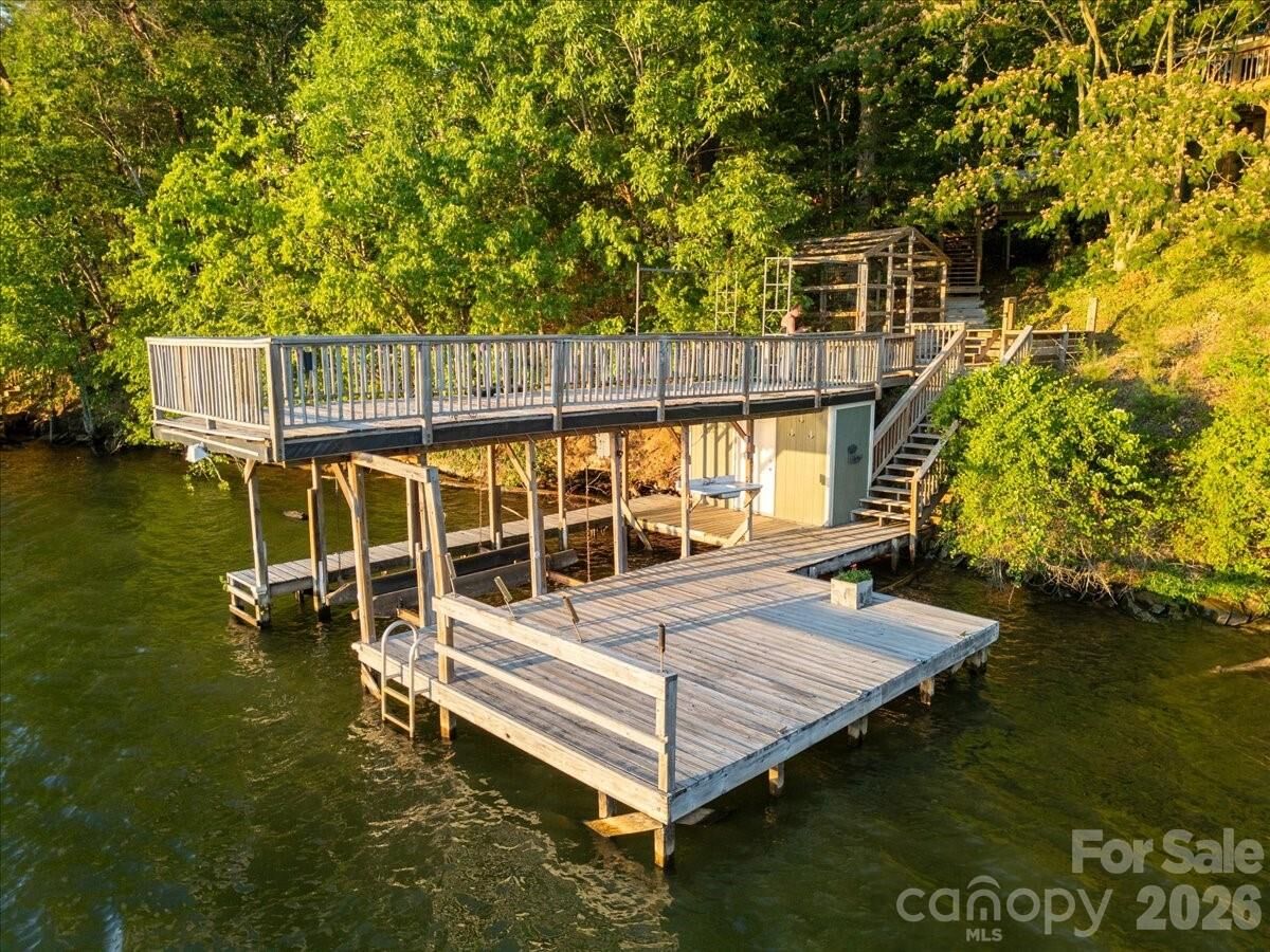 Property Photo:  263 Lakewood Circle  NC 27371 