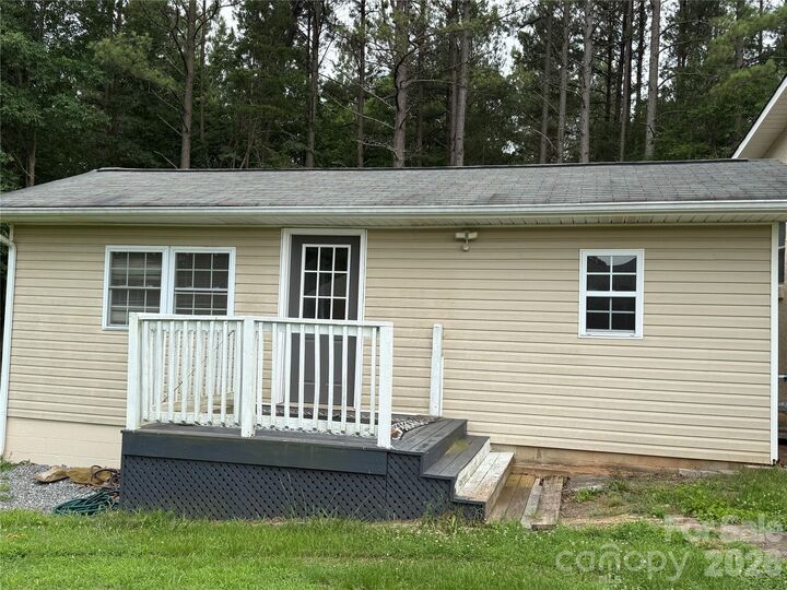 Property Photo:  2800 Coxe Road  NC 28782 