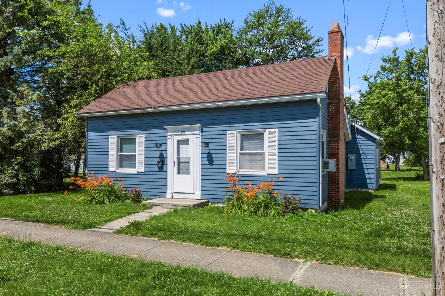 Property Photo:  101 S Howard Street  OH 45169 