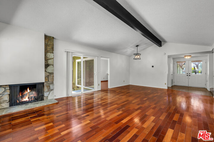 Property Photo:  4076 Tropico Way  CA 90065 