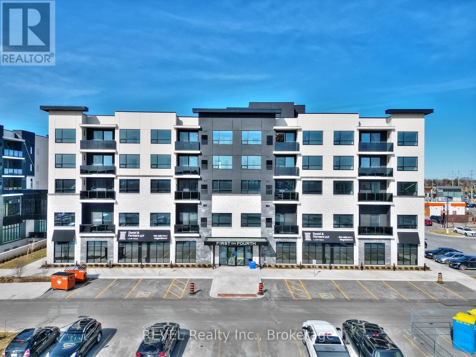 Property Photo: 300B Fourth Avenue 503 ON L2S 0E6