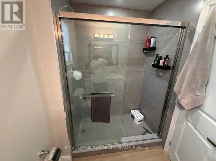 Property Photo:  80 Willow Street 1  ON L7E 3G3 