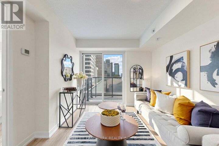 Property Photo:  1420 Dupont Street 603  ON M6H 0C2 