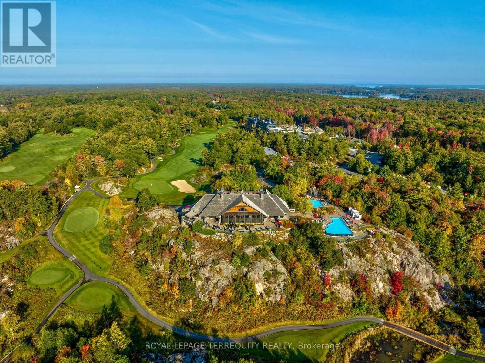 Property Photo:  100 Carrick Trail 518  ON P1P 0J5 