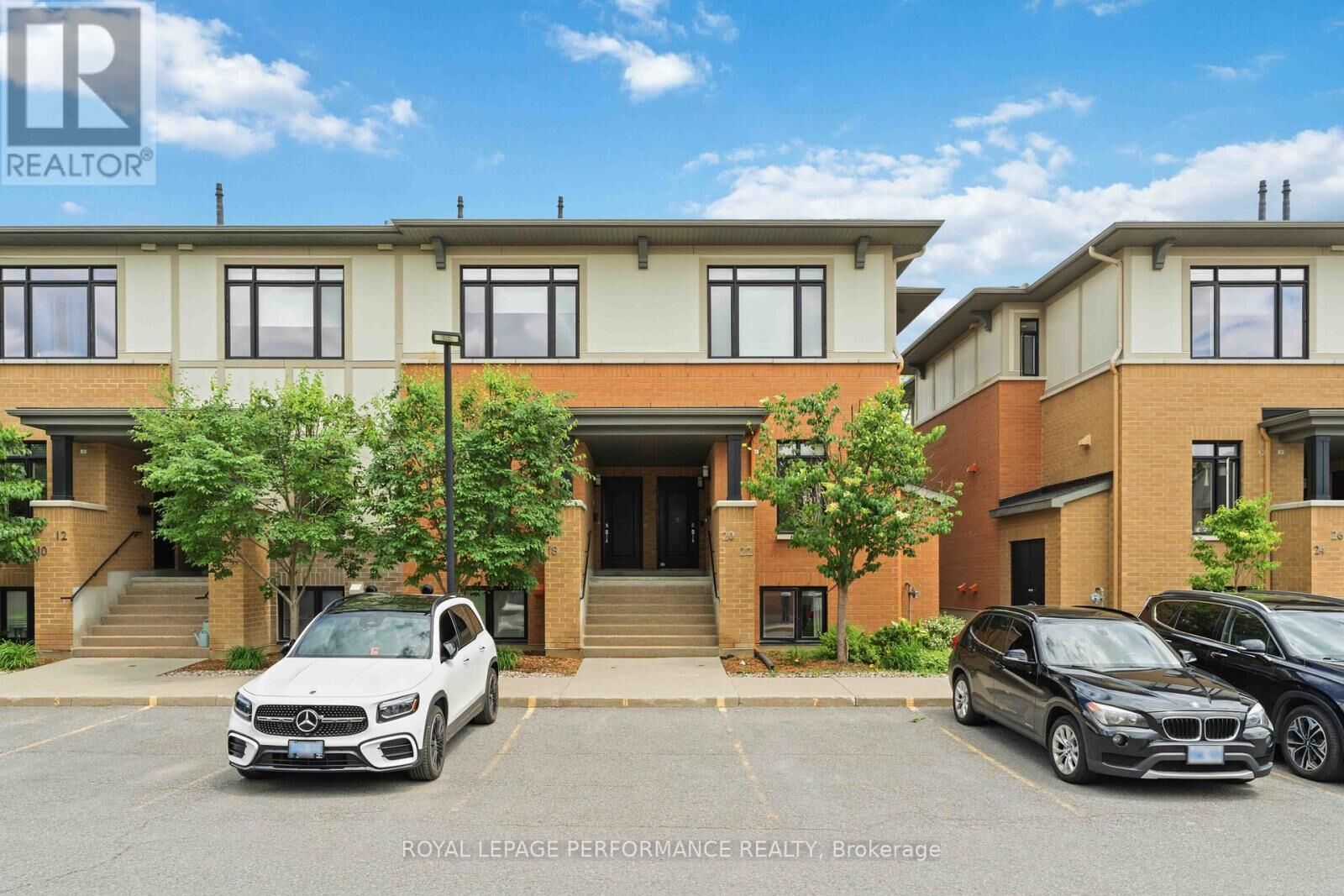 Property Photo: 22 Bergeron Private ON K1C 0C2