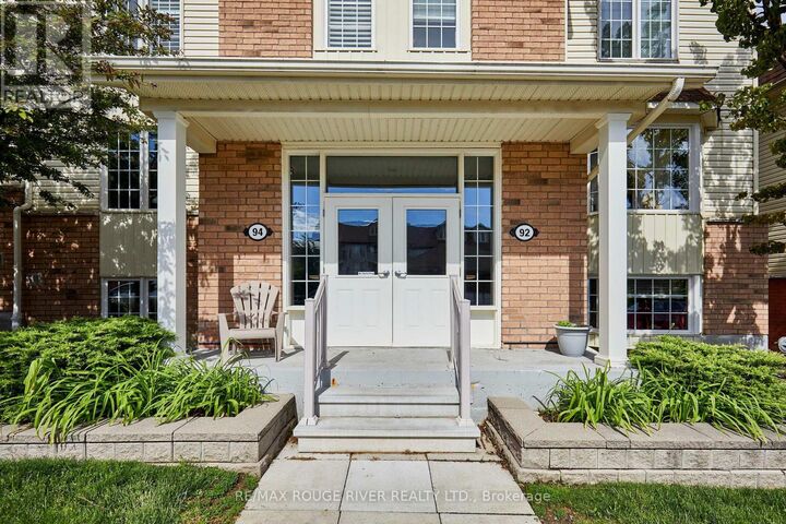 Property Photo:  92 Petra Way 3  ON L1R 0A3 