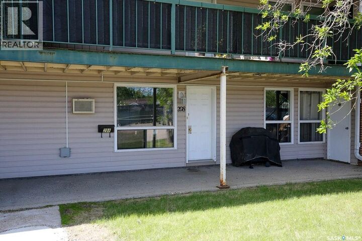 Property Photo:  208 Gore Place  SK S4T 7S4 