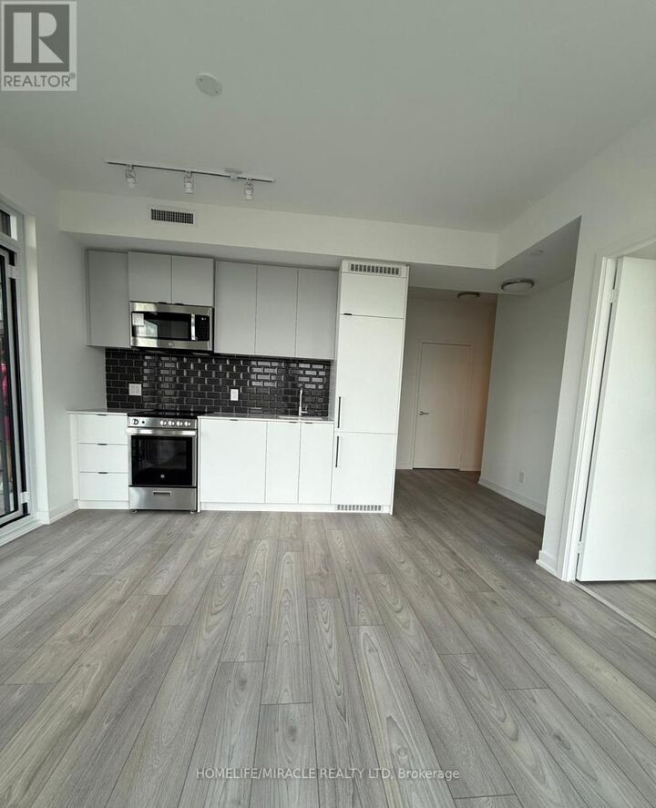 Property Photo:  285 Dufferin Street 926  ON M6K 0J2 