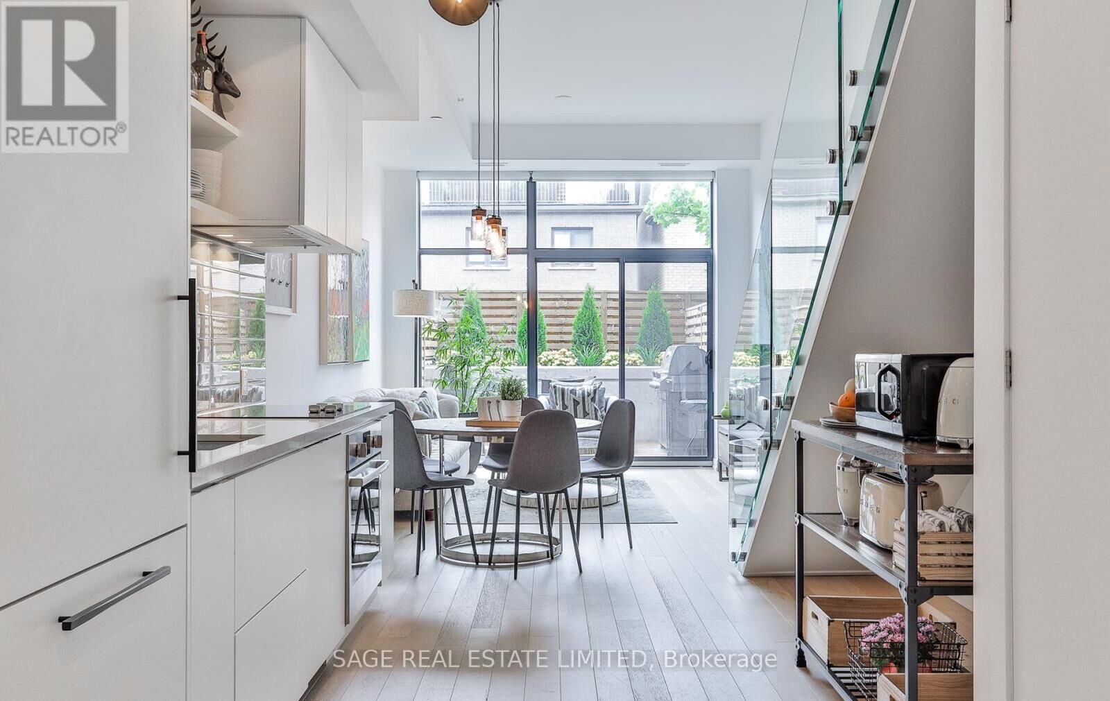 Property Photo:  35 Wabash Avenue 110  ON M6R 0A9 