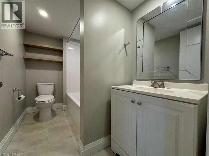 Property Photo:  54 Cambridge Avenue Lower  ON N2B 1N4 