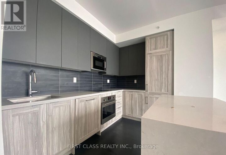 Property Photo:  2916 Highway 7 Road 1207  ON L4K 0K6 