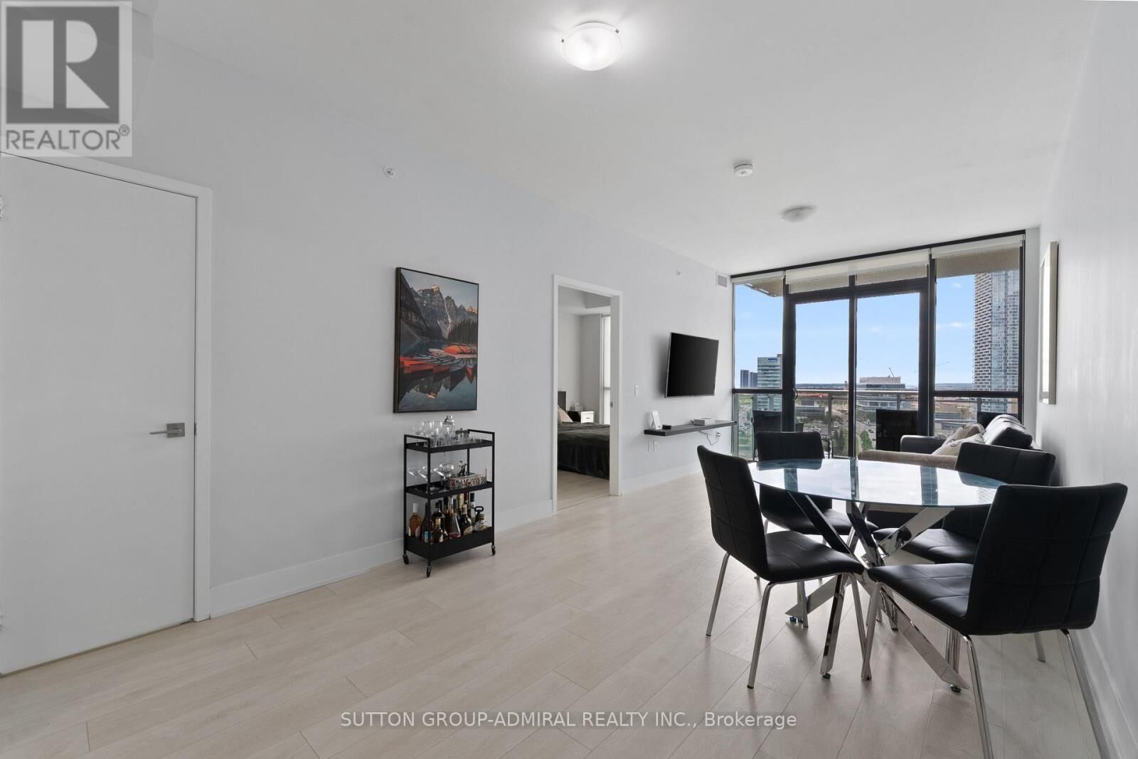Property Photo:  2916 Highway 7 1104  ON L4K 0K6 
