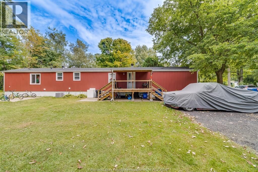Property Photo:  29338 Jane Road 98  ON N0P 2K0 