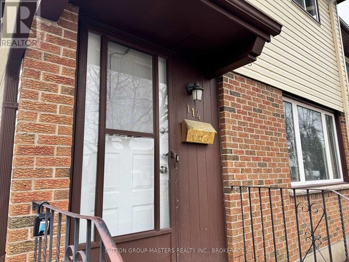 Property Photo:  114 Wycliffe Crescent  ON K7K 6B4 