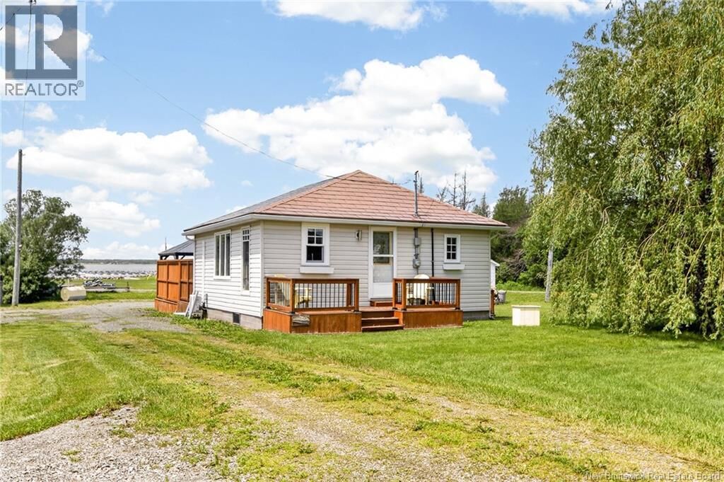 Property Photo:  32 Allee Des Copains  NB E4R 5N7 
