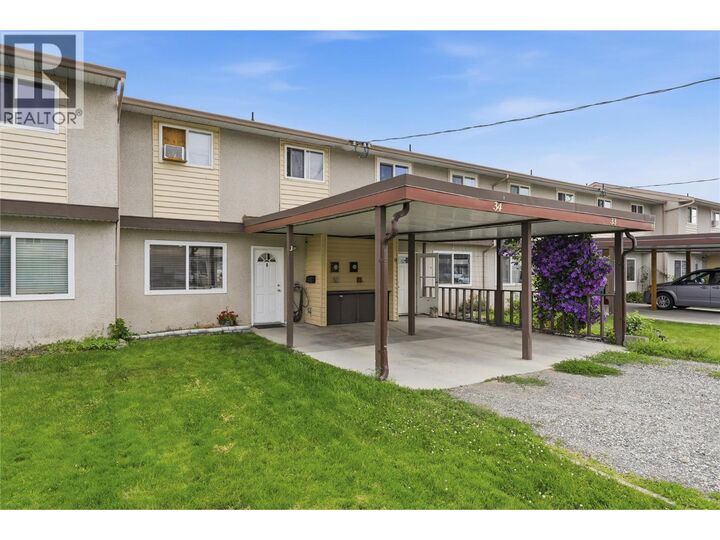 Property Photo:  1697 Greenfield Avenue 34  BC V2B 4N5 