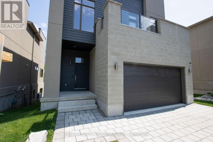 Property Photo:  495 Oakridge Drive 11  ON N6H 0H2 