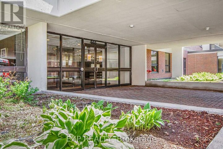 Property Photo:  665 Bathgate Drive 802  ON K1K 3Y4 