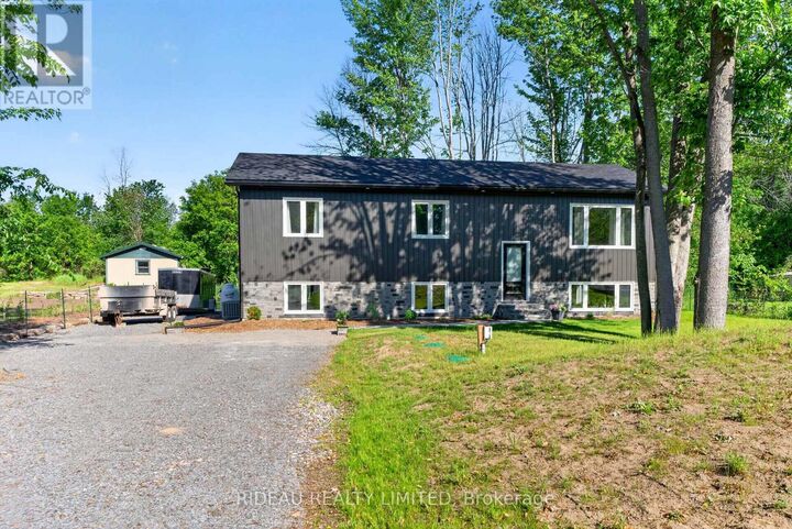 Property Photo: 7 Brock Street ON K0G 1P0