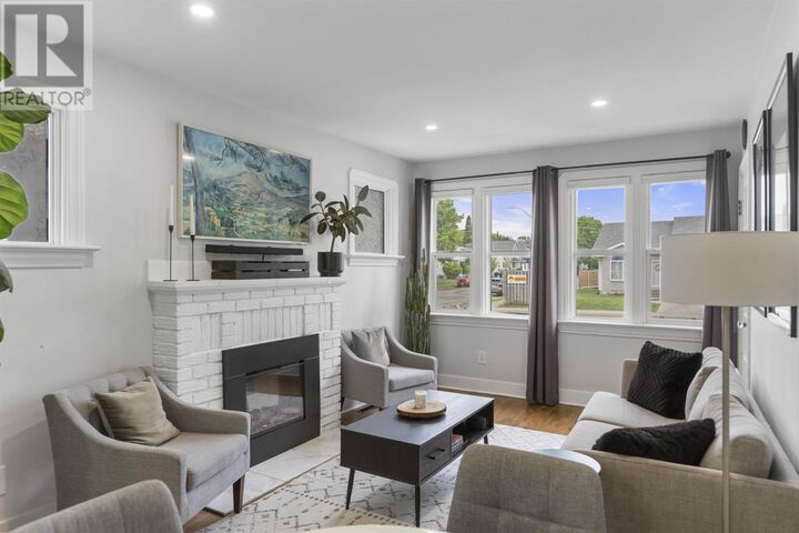 Property Photo: 1503 Walsh St E ON P7E 4V6