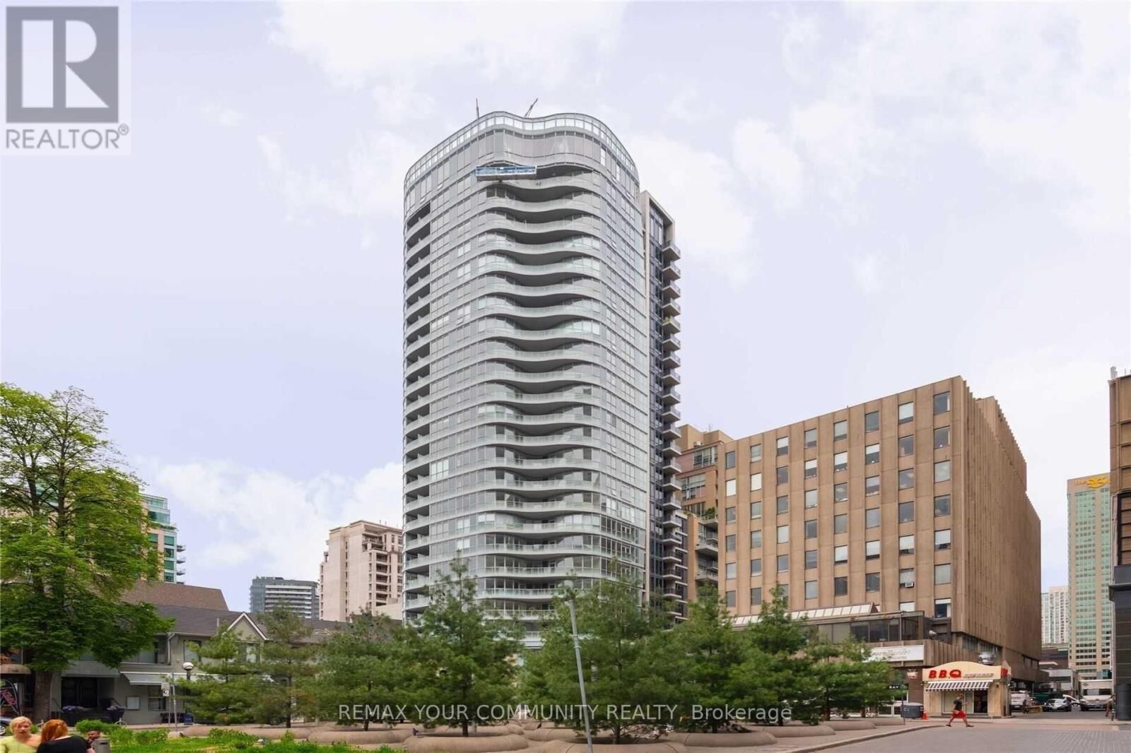 Property Photo:  88 Cumberland Street 203  ON M5R 1A3 