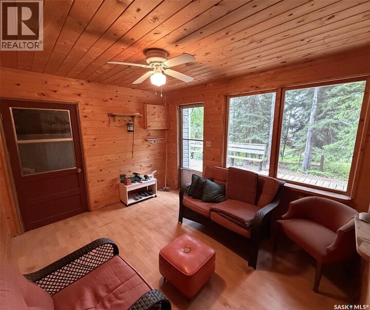 Property Photo: 1505 Willow Street SK S0J 1L0