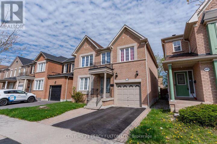 Property Photo:  71 Armitage Crescent  ON L1T 4K9 