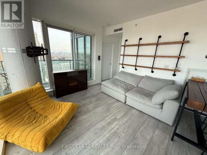 Property Photo:  150 East Liberty Street 2111  ON M6K 3R5 