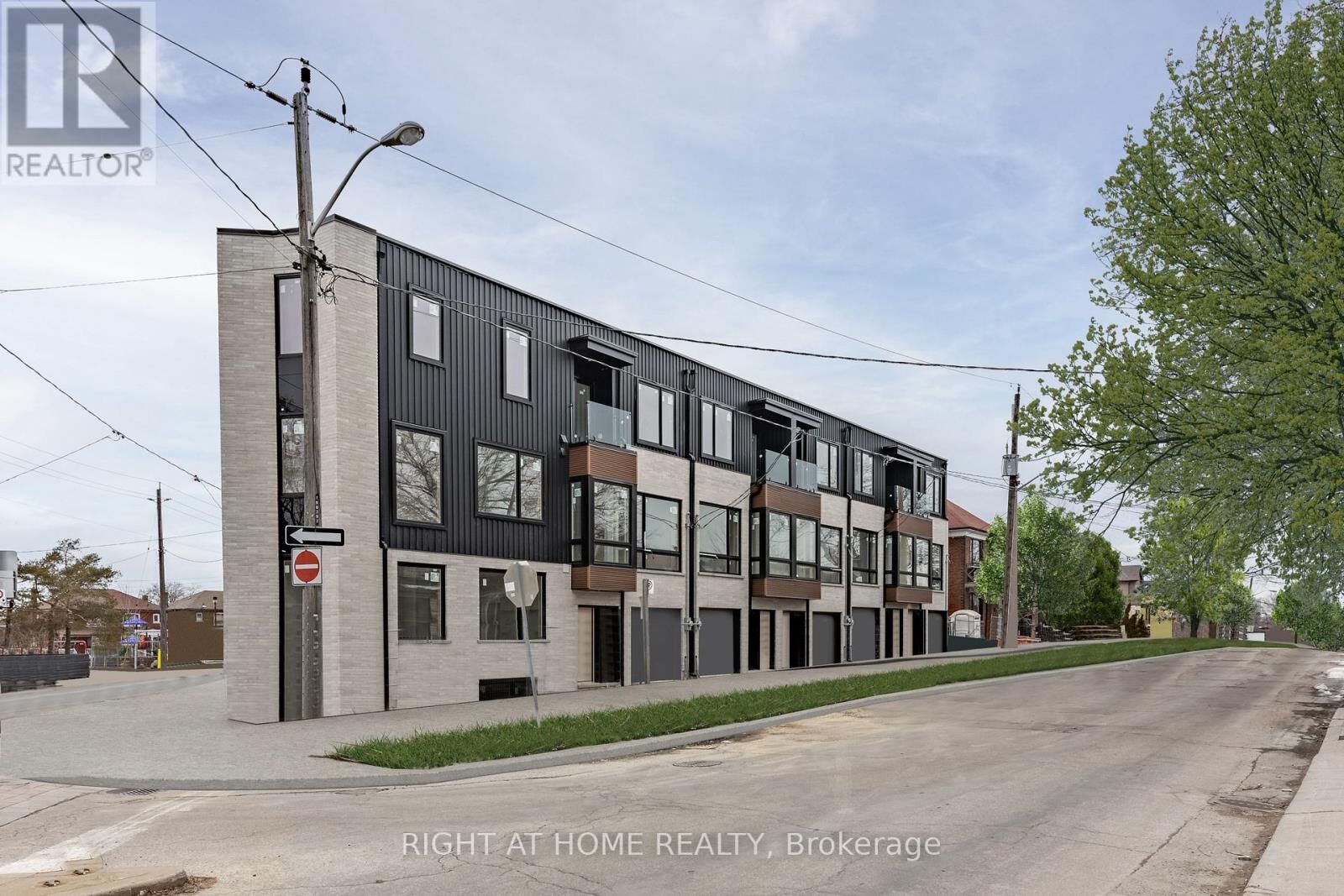 Property Photo: 272 Atlas Avenue ON M6C 2P5