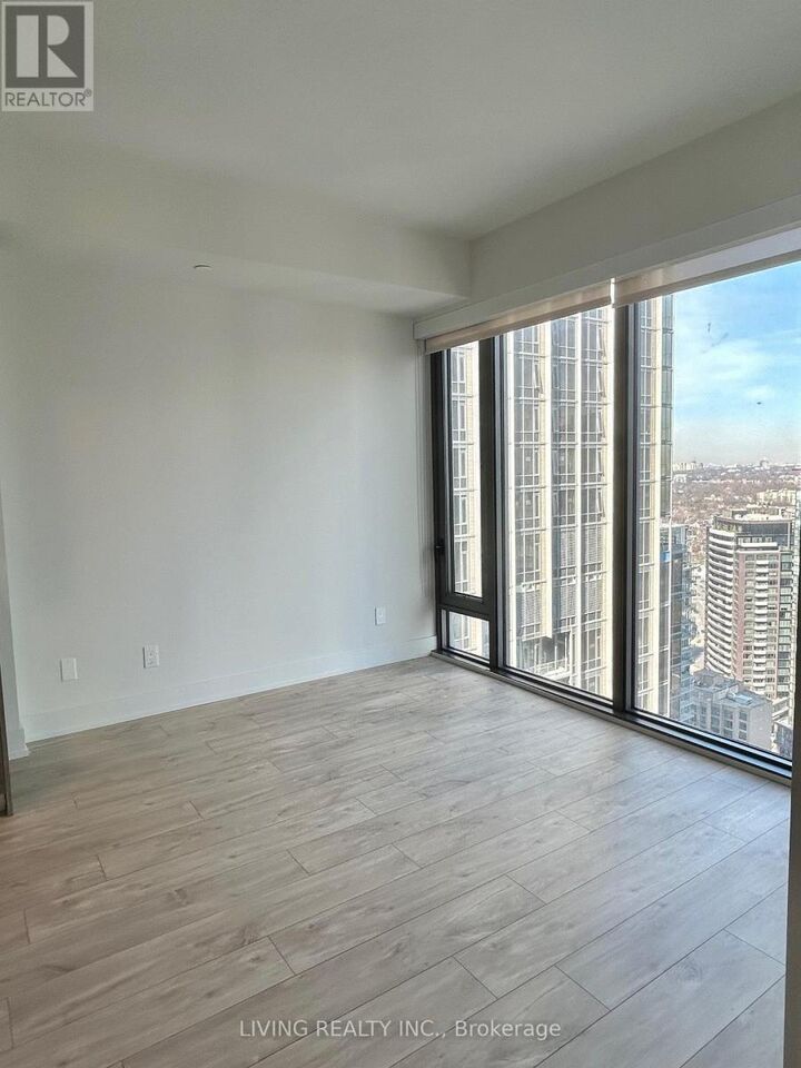 Property Photo:  8 Cumberland Street 3501  ON M4W 0B6 
