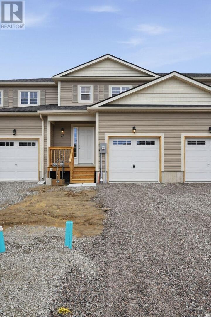 Property Photo:  37 McConnell Crescent  ON P1L 0N7 