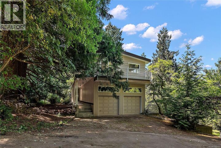 Property Photo:  1356 Lands End Road  BC V8L 5K1 