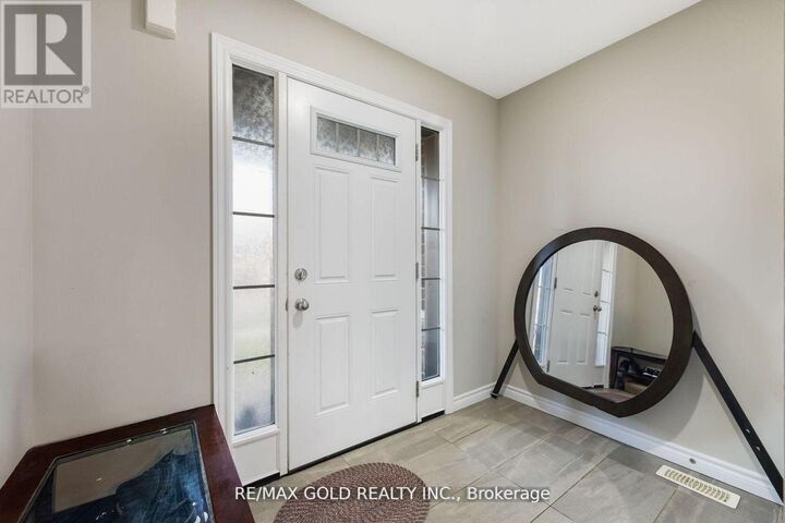 Property Photo: 1357 Calais Drive ON N4T 0L8