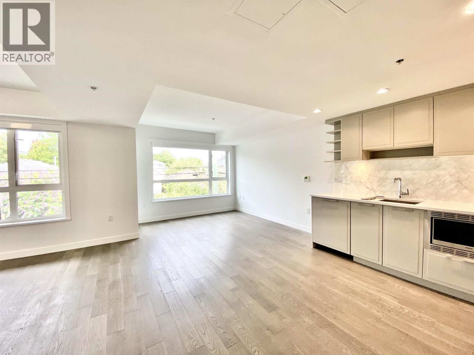 Property Photo:  7828 Granville Street 302  BC V6P 4Z2 