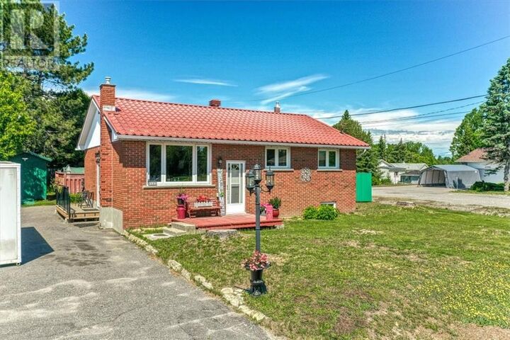 Property Photo:  4681 Rita Street  ON P3P 1X6 