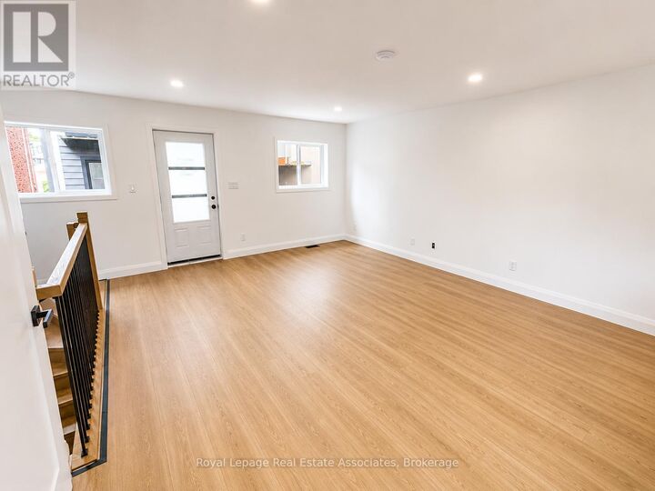 Property Photo: 17 White Avenue 1 ON M6N 1S7