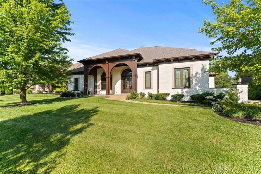 Property Photo: 5369 N Shore Place OH 45040
