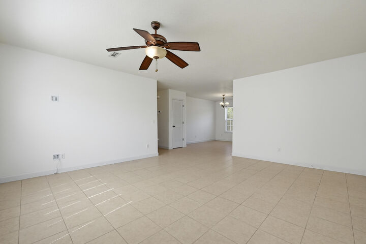 Property Photo:  305 N Rangeline Street  FL 32425 