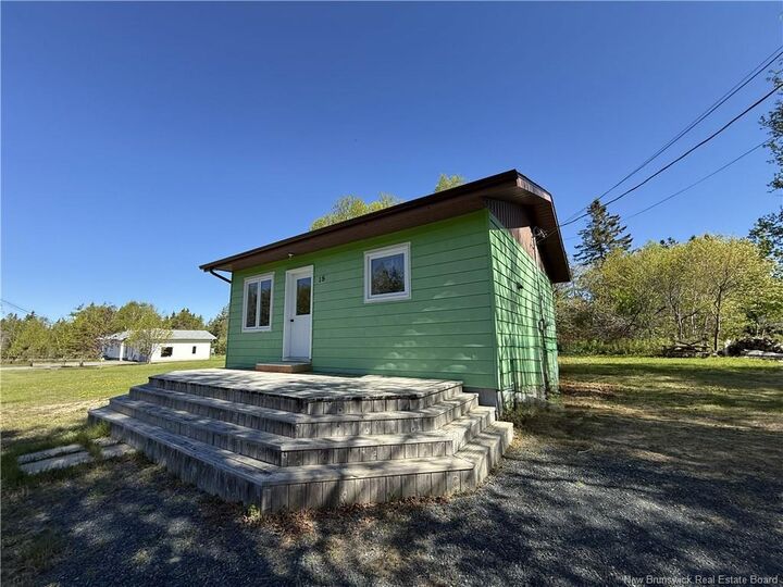 Property Photo:  18 Allée De La Tour  NB E8T 2A3 