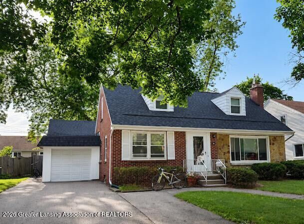Property Photo:  531 Durand Street  MI 48823 
