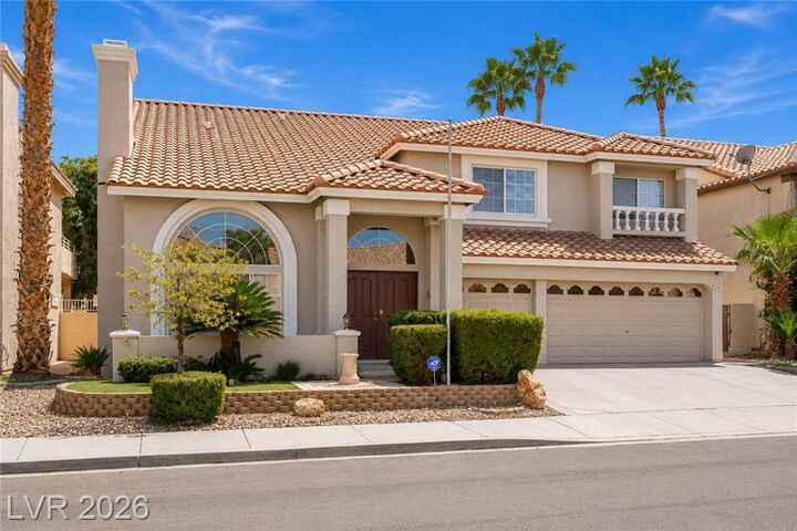 Universal Realty Associates